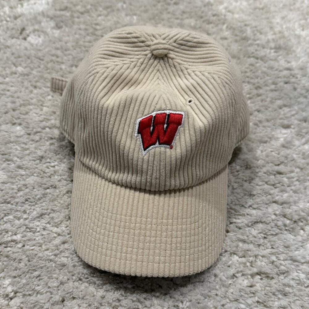 '47 Cream Wisconsin Badgers Luminance Mellow Clean Up Adjustable Hat